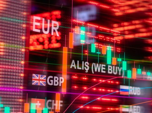 Markets see Warsh endorsing a rate hike in September. Not everyone is convinced — Economy coverage by US Daily Tribune. Ph...