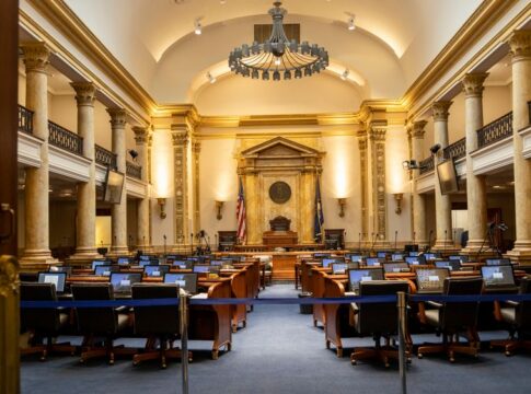 WATCH LIVE: Illinois U.S. Senate candidates face off in forum to replace Durbin — Politics coverage by US Daily Tribune. P...